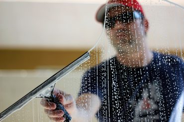 How To Price Window Cleaning Jobs (Pricing Guide)