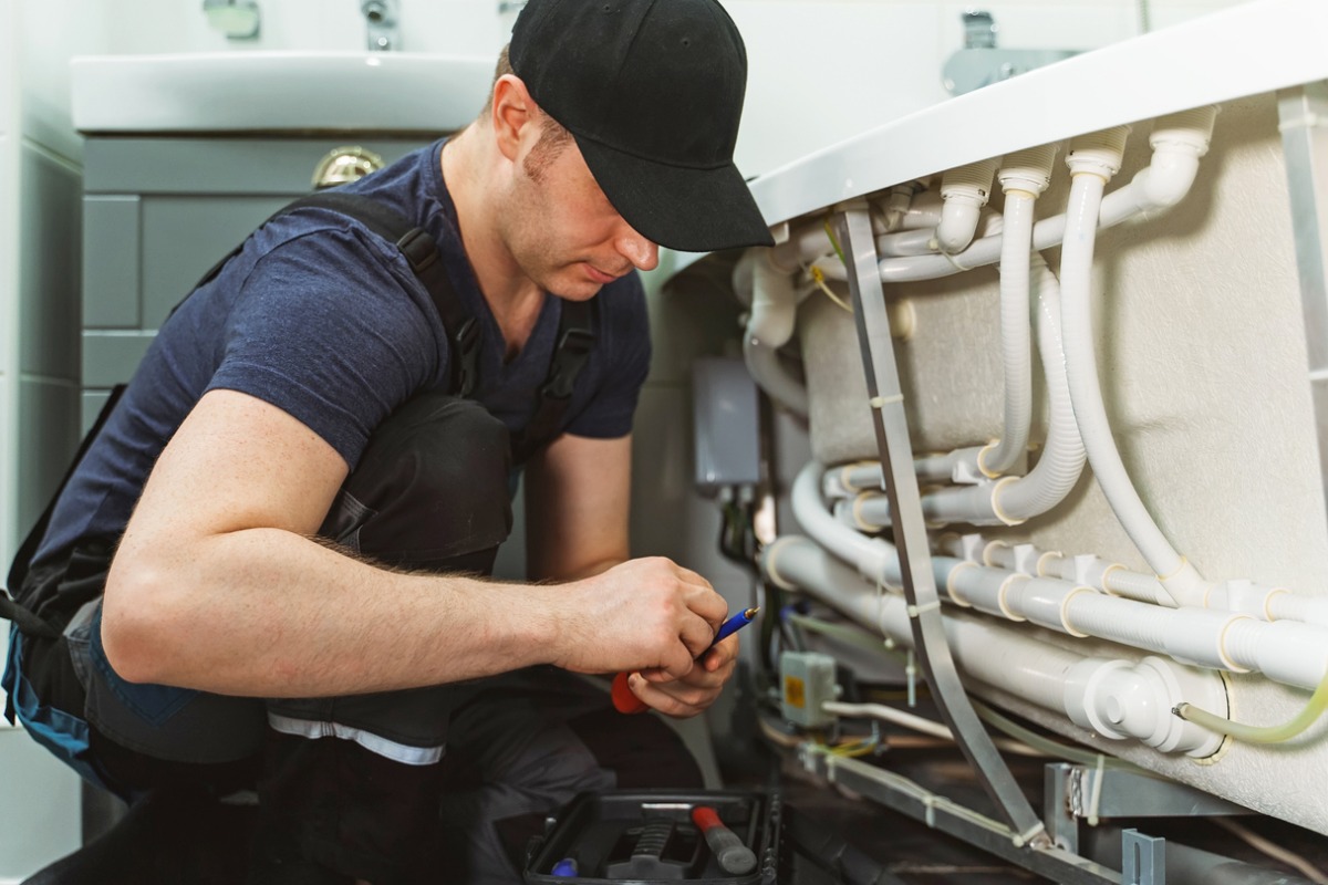 How to Find and Hire a Qualified Plumber