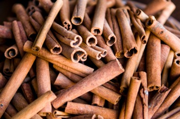 cinnamon sticks picture