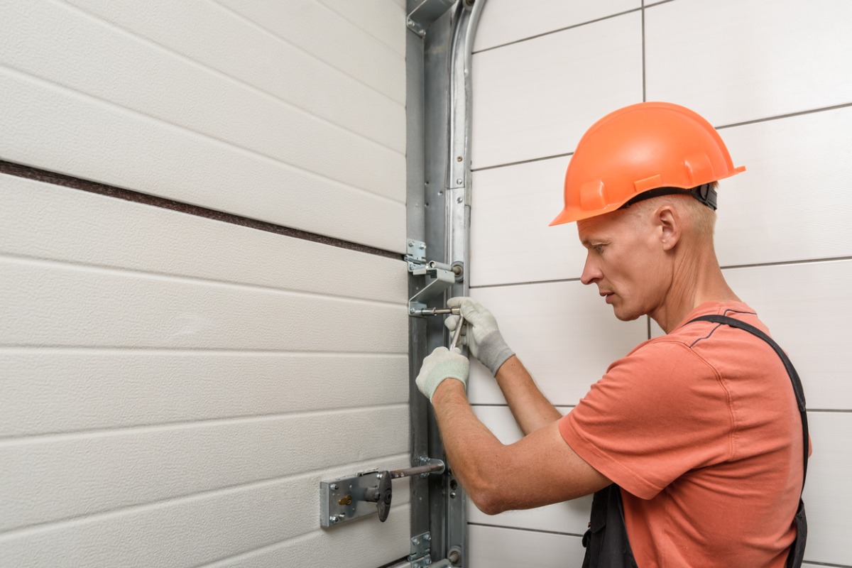 How Much Does a Garage Door Replacement Cost? Price Guide